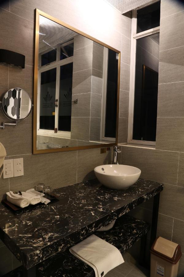 The Queendor Boutique Hotel 胡志明市 外观 照片